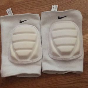 Nike volleyball knee pads